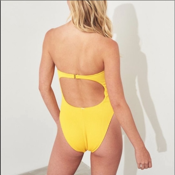 NEW Hollister One piece - Picture 4 of 11